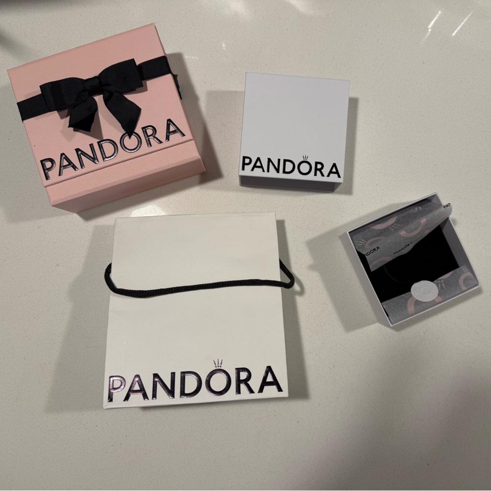 Pandora Gift Box Set